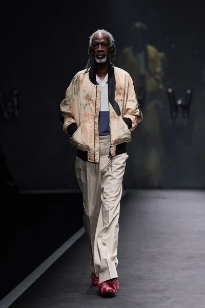 Look 44